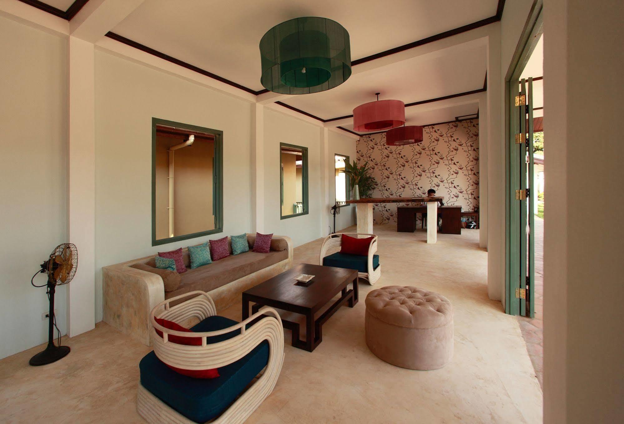 Hotel The Apsara Rive Droite Luang Prabang Exterior foto